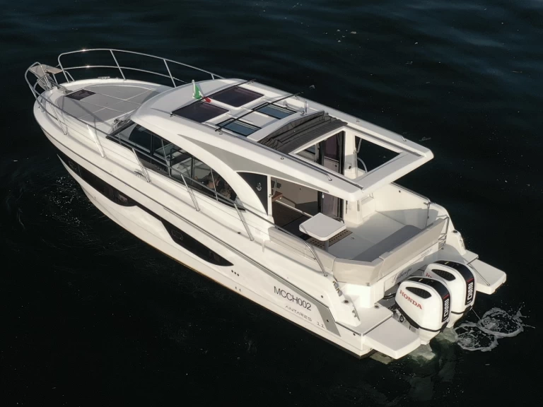 Bénéteau Antares 11 te huur van particulier of professional in Napels