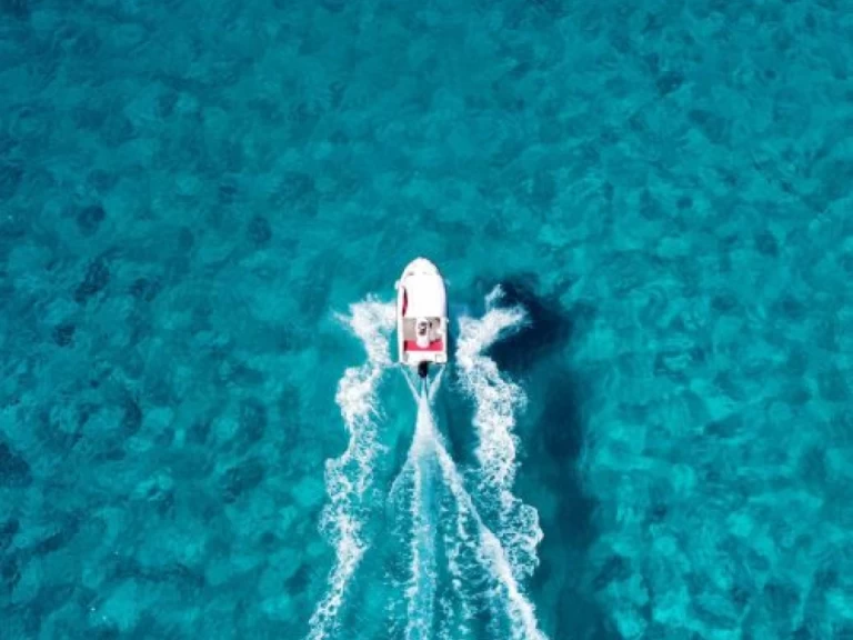 Compass 135 te huur van particulier of professional in Cala'n Porter