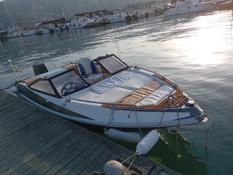 Bootverhuur hellas pegasus + selva xrs 40 HP Pegasus in Porto Mirabello via SamBoat