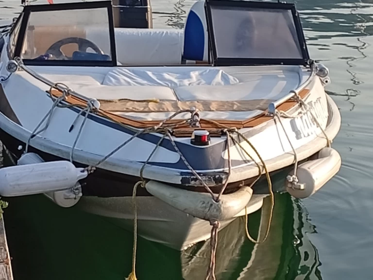 Verhuur Motorboot hellas pegasus + selva xrs 40 HP met vaarbewijs