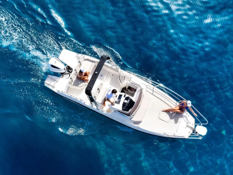 Verhuur Motorboot Trimarchi met vaarbewijs