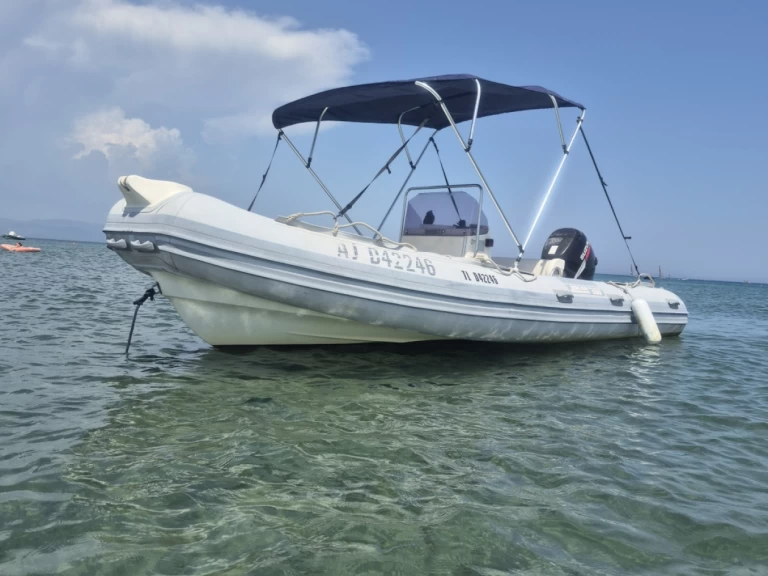 Huur een Joker Boat Coaster 580 in Hyères