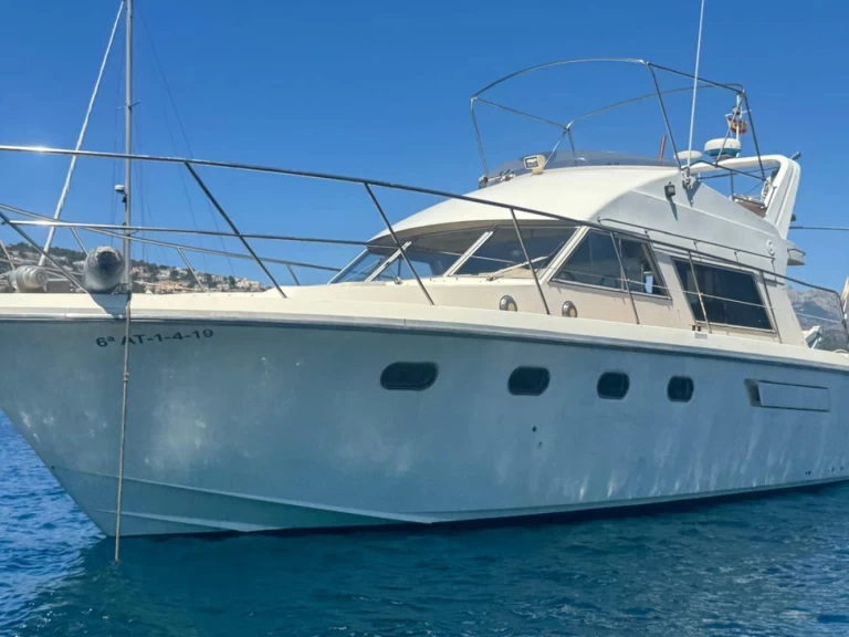 Motorboot te huur in Barcelona voor de beste prijs