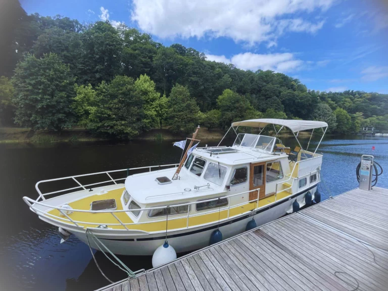 Bootverhuur Pedro 1020 in Saint-Nicolas des Eaux via SamBoat