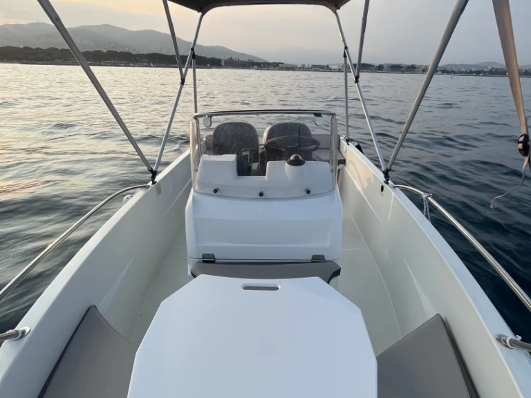 Huur een Prusa Marine Prusa 450 in Mandelieu-la-Napoule