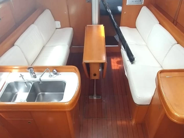 Zeilboot te huur in La Trinité-sur-Mer voor de beste prijs