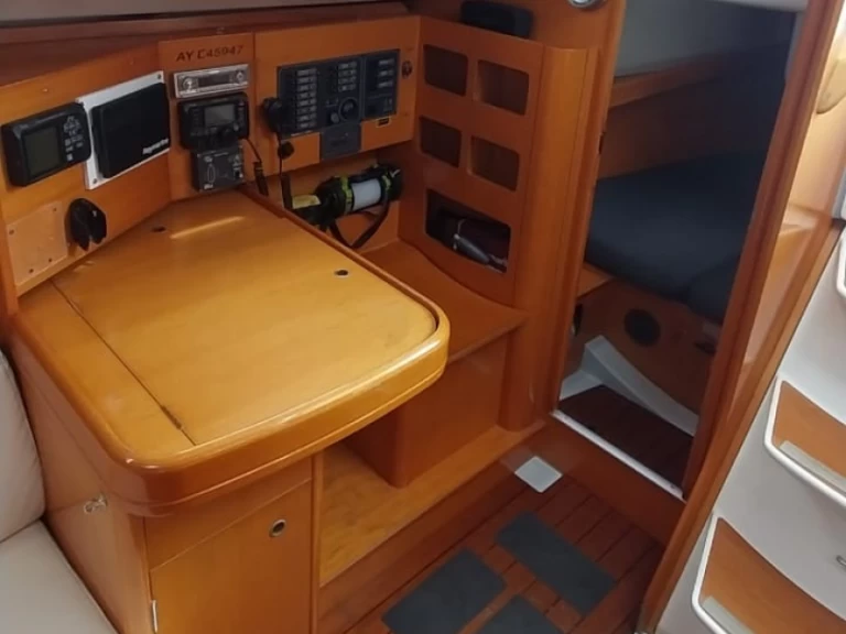 Huur een Bénéteau First 36.7 in La Trinité-sur-Mer