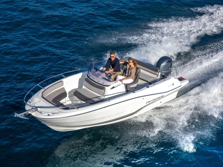 Jeanneau Cap Camarat 6.5 CC Serie 3 te huur van particulier of professional in Lorient