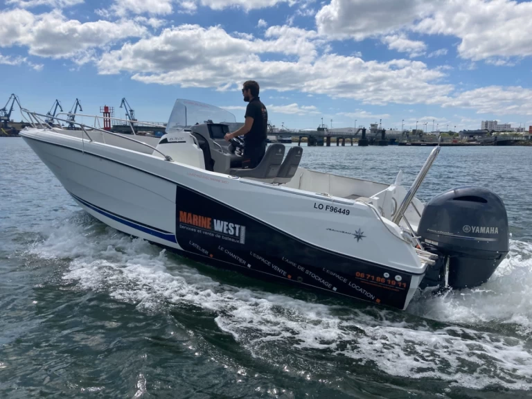 Verhuur Motorboot in Lorient - Jeanneau Cap Camarat 6.5 CC Serie 3