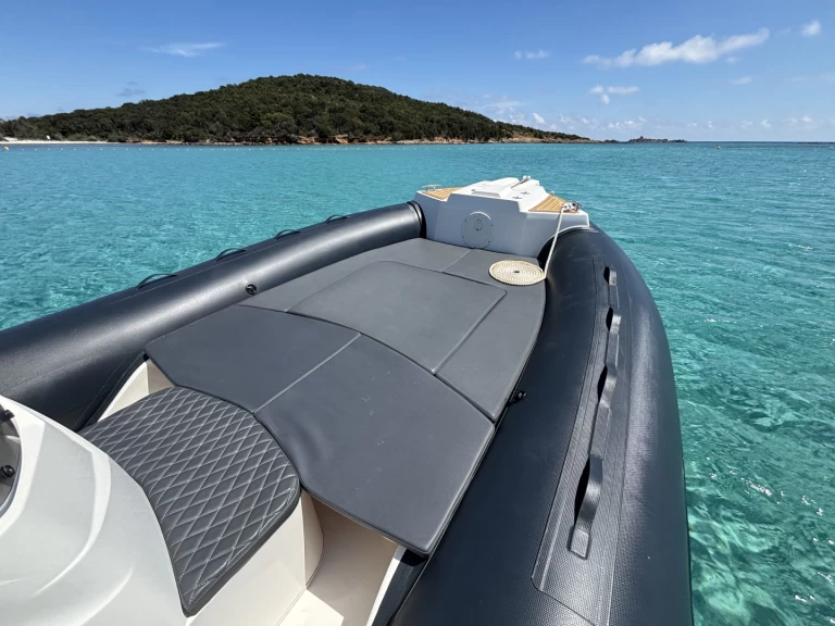 Bootverhuur Capelli Tempest 700 in Porto-Vecchio via SamBoat
