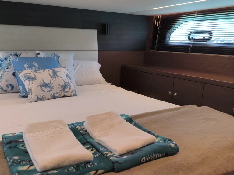 Bootverhuur Bavaria R40 Coupe in Cádiz via SamBoat