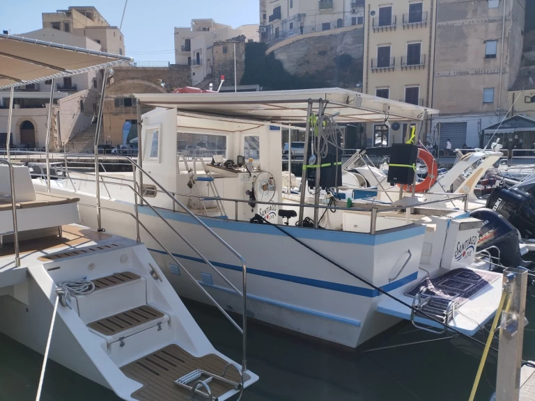 Verhuur Motorboot Revel Craft met vaarbewijs