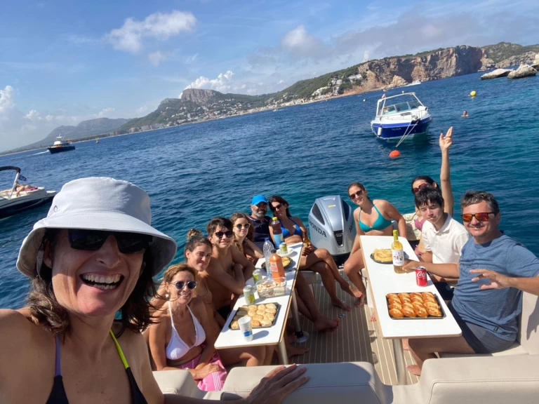 Jachthuur in Santa Eulària des Riu - Zephyr Zephyr 800 via SamBoat