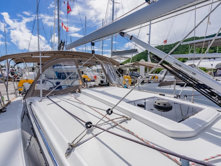 Huur een Jeanneau Sun Odyssey 349 in Road Town