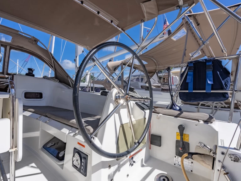 Jeanneau Sun Odyssey 349 te huur van particulier of professional in Road Town