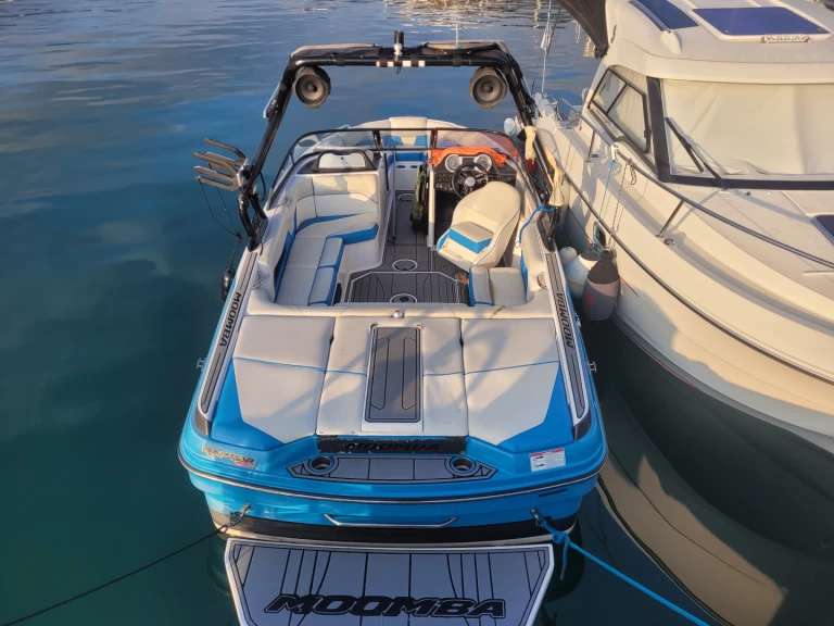 Bootverhuur Moomba Mondo in Cannes via SamBoat