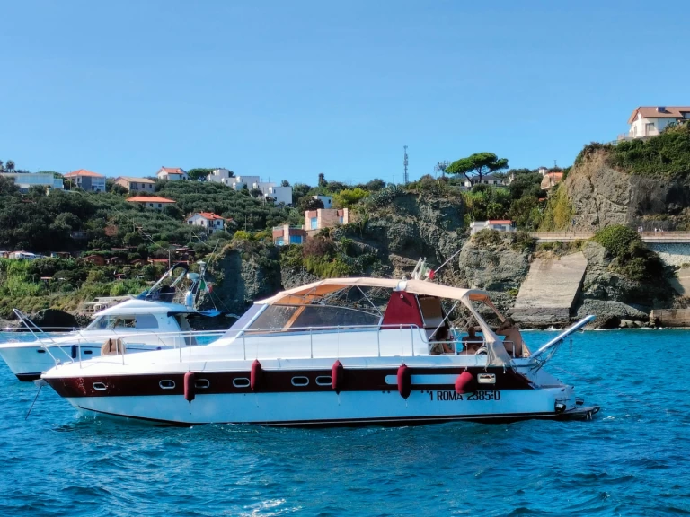 Bootverhuur Ferretti Open 43 in Savona via SamBoat