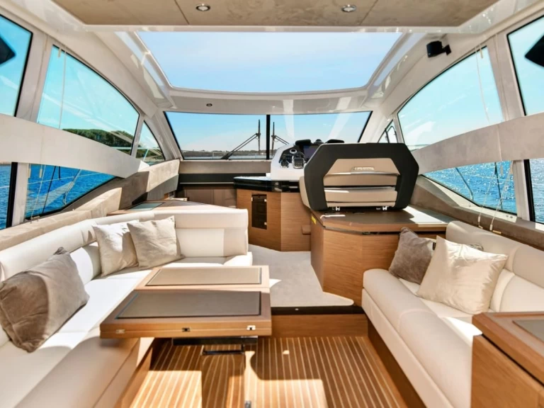 Jachthuur in Marine de Sant'Ambrogio - Bénéteau GRAN TURISMO 50 HT via SamBoat