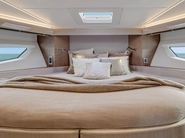 Verhuur Motorboot in Marine de Sant'Ambrogio - Bénéteau GRAN TURISMO 50 HT