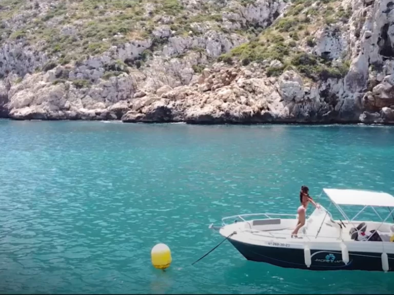 Verhuur Motorboot in Marina El Portet de Dénia - Pacific Craft Pacific Craft 670 Open
