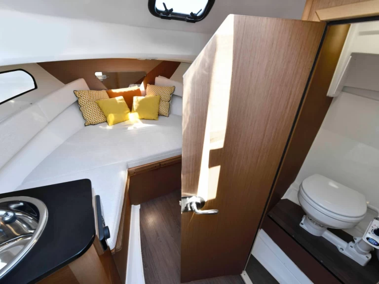 Bootverhuur Jeanneau Cap camarat 7.5 wa série 3 in La Rochelle via SamBoat