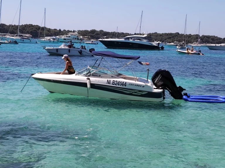 Motorboot te huur in Vieux Port de Cannes voor de beste prijs