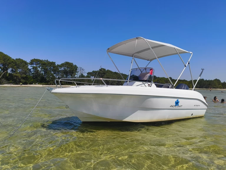 Verhuur Motorboot Pacific Craft met vaarbewijs