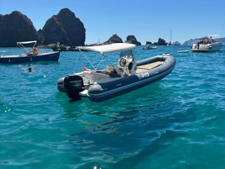 Huur een Joy Joy 600 in Ponza