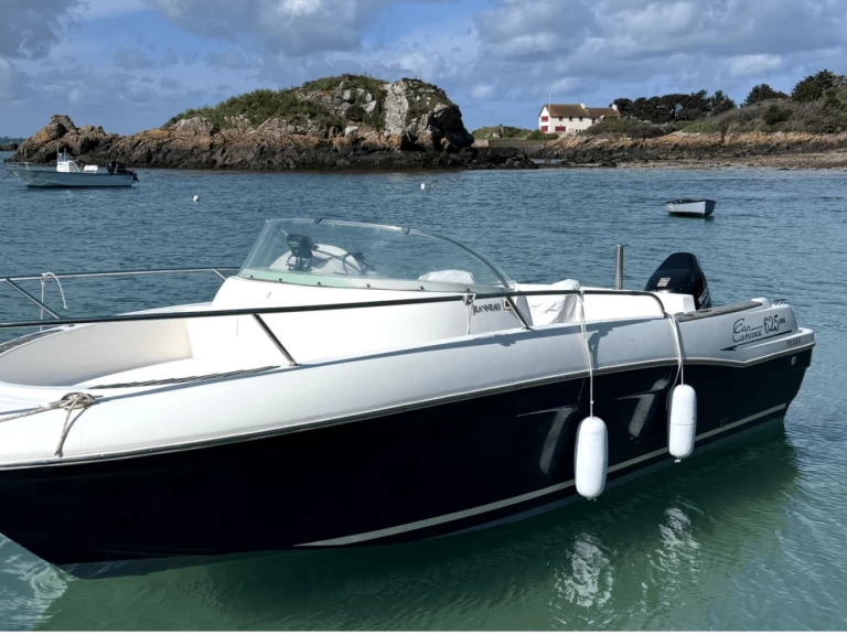 Motorboot te huur in Lézardrieux voor de beste prijs