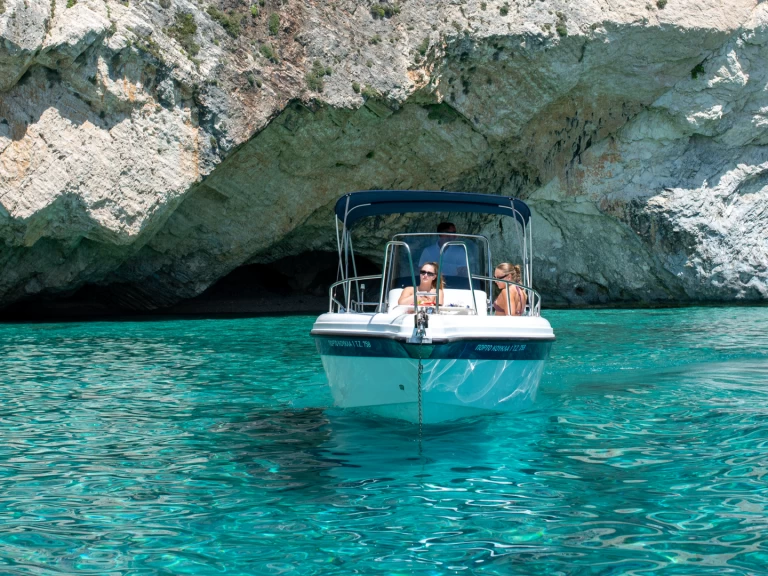 Huur Motorboot met of zonder schipper Poseidon in Zakynthos