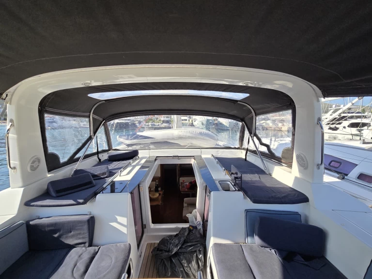 Bénéteau Oceanis 55 te huur van particulier of professional in Seget Donji