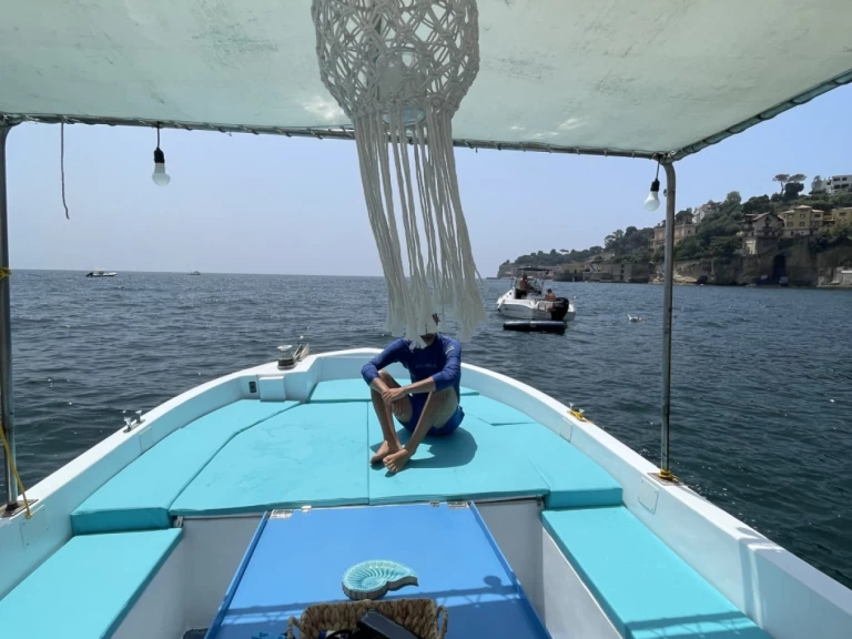 Bootverhuur bianchi e cecchi vintage lancia  in Napels via SamBoat