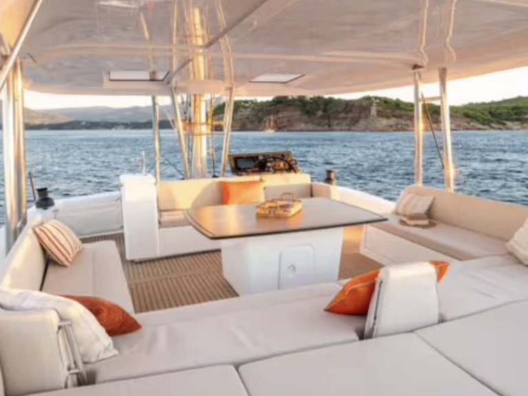 Bootverhuur 15 BALI 5.8 in Port Cogolin via SamBoat