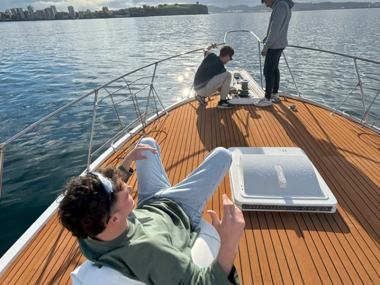 Hatteras Hatteras 46 convertible te huur van particulier of professional in Gijón