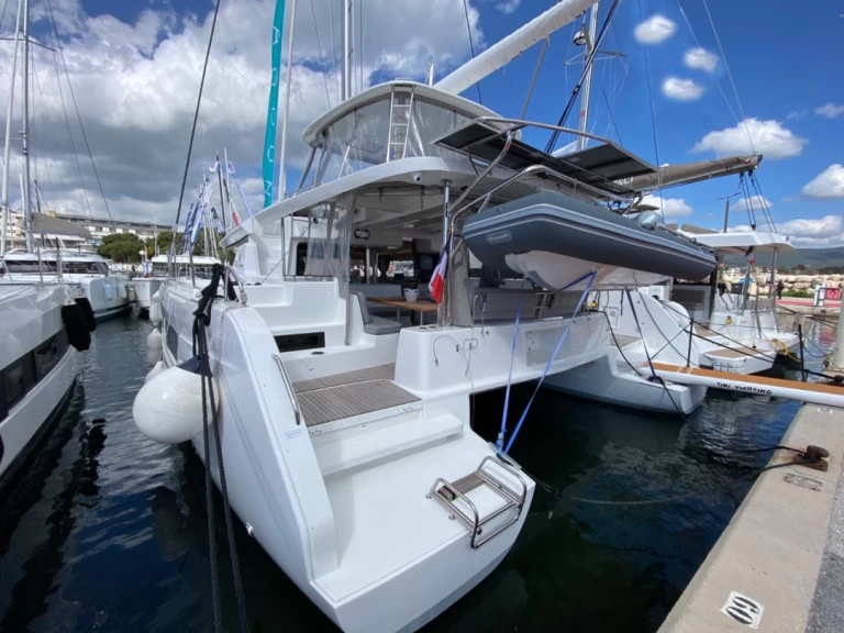 Verhuur Catamaran in Hyères - Lagoon Lagoon 46