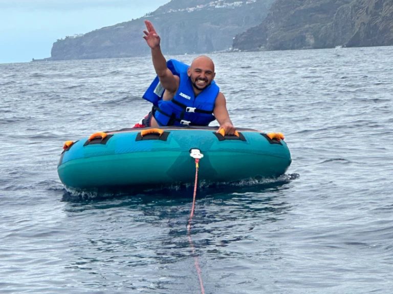 Bombard Explorer 640 SB te huur van particulier of professional in Porto do Funchal