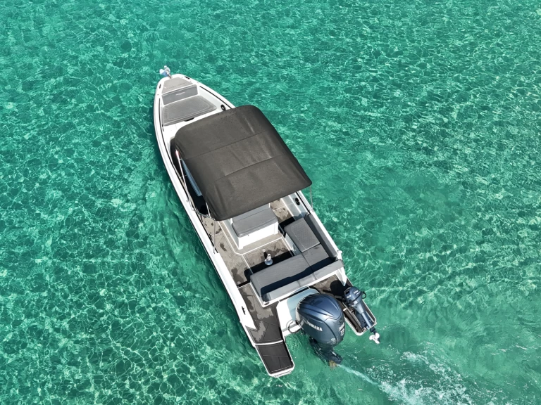 Verhuur Motorboot Protagon met vaarbewijs