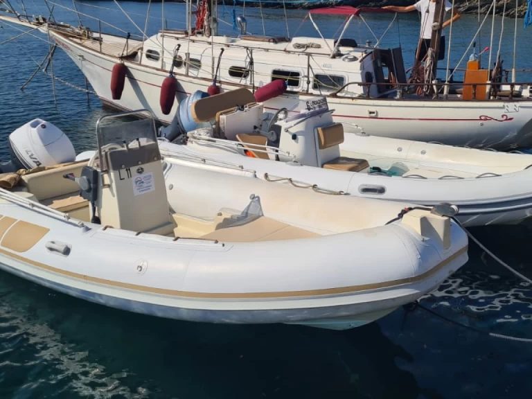 Huur een rib marine 550 in Stintino