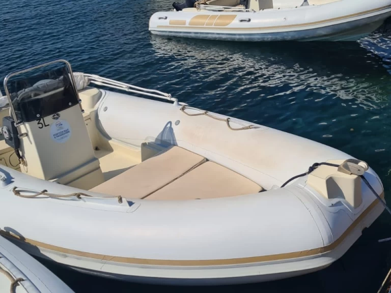 rib marine 550 te huur van particulier of professional in Stintino