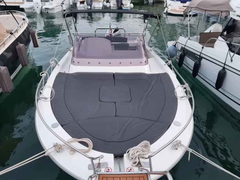 Motorboot te huur in Opatija voor de beste prijs