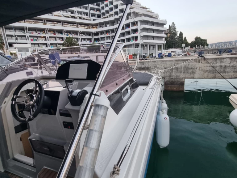 Atlantic 730 Sun Cruiser te huur van particulier of professional in Opatija