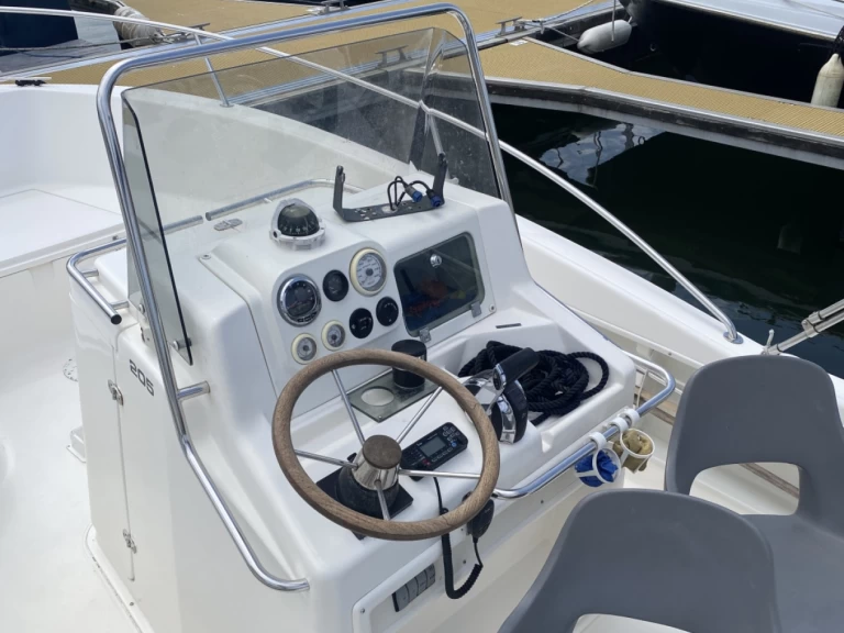 Verhuur Motorboot White Shark met vaarbewijs