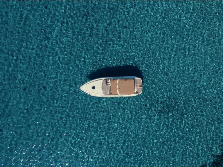 Huur Motorboot met of zonder schipper Airon in Villasimius