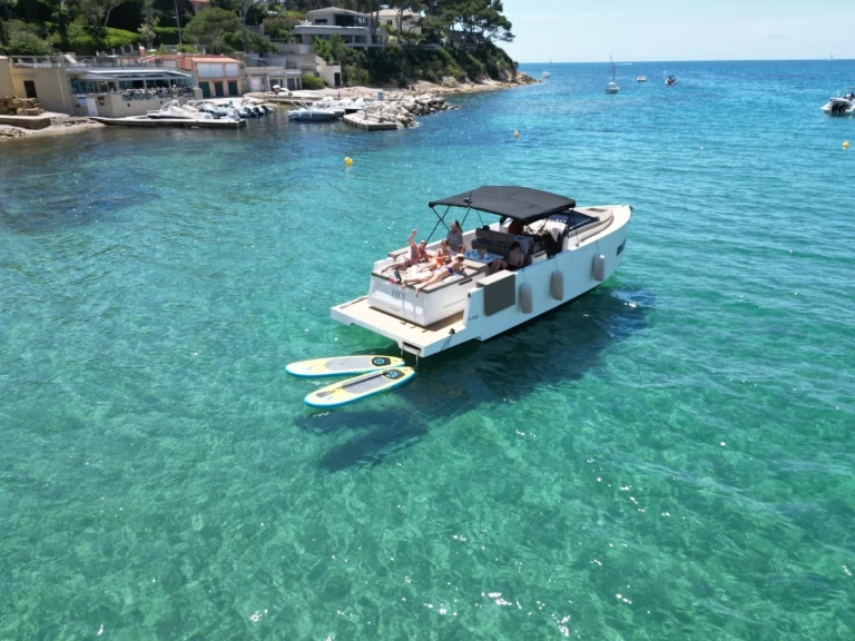 Verhuur Motorboot De Antonio Yacht met vaarbewijs