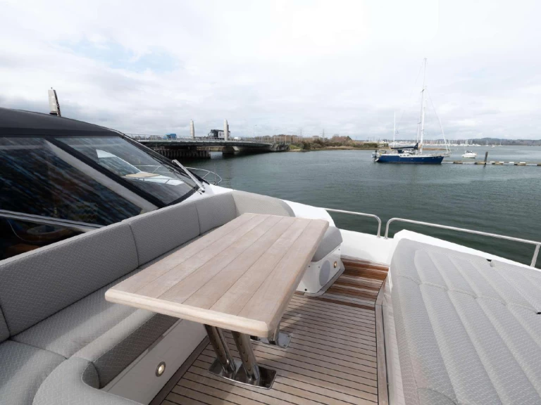 Bootverhuur Palma de Mallorca goedkoop Yacht 86