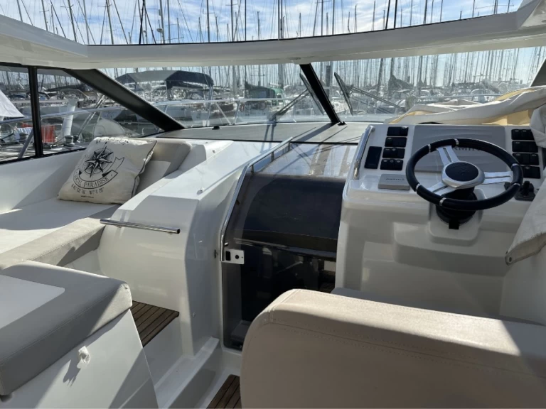 Bootverhuur Jeanneau Leader 40 Open in Port Leucate via SamBoat