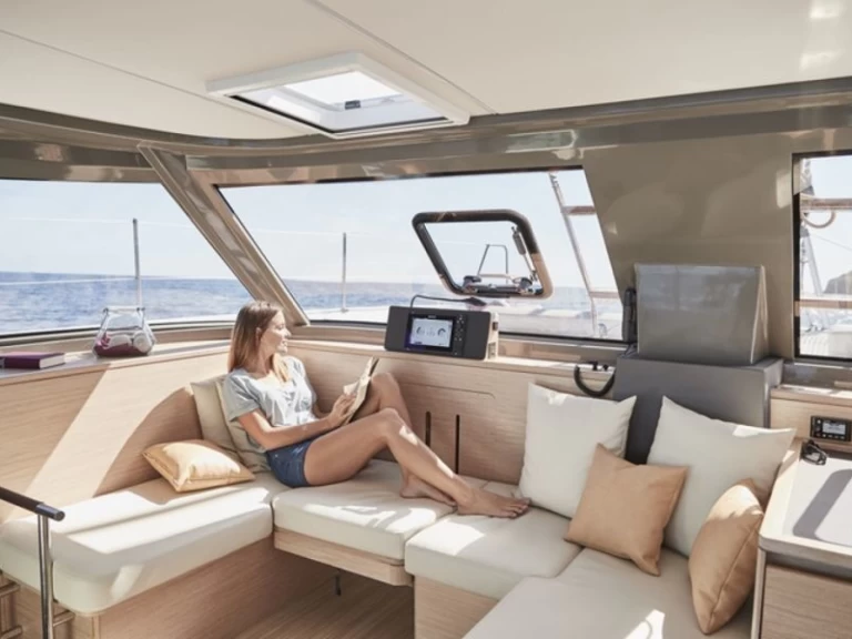 Jachthuur in Cannes - Nautitech Nautitech 40 Open  via SamBoat