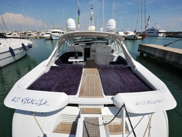 Bootverhuur Pershing Pershing 54 in Poltu Quatu via SamBoat