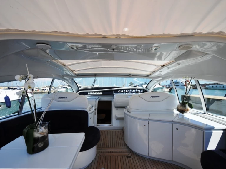 Huur Motorboot met of zonder schipper Pershing in Poltu Quatu