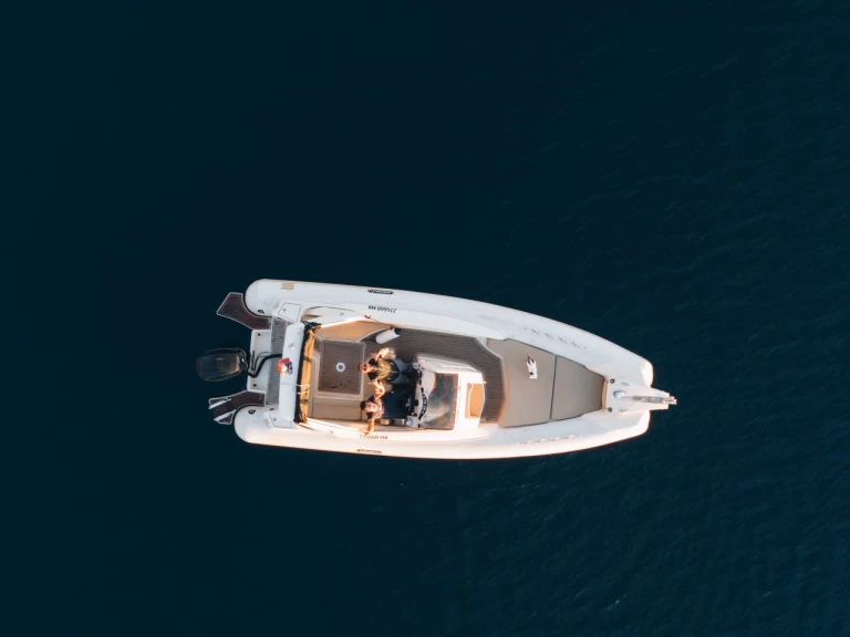 Huur Motorboot met of zonder schipper Solemar in Makarska